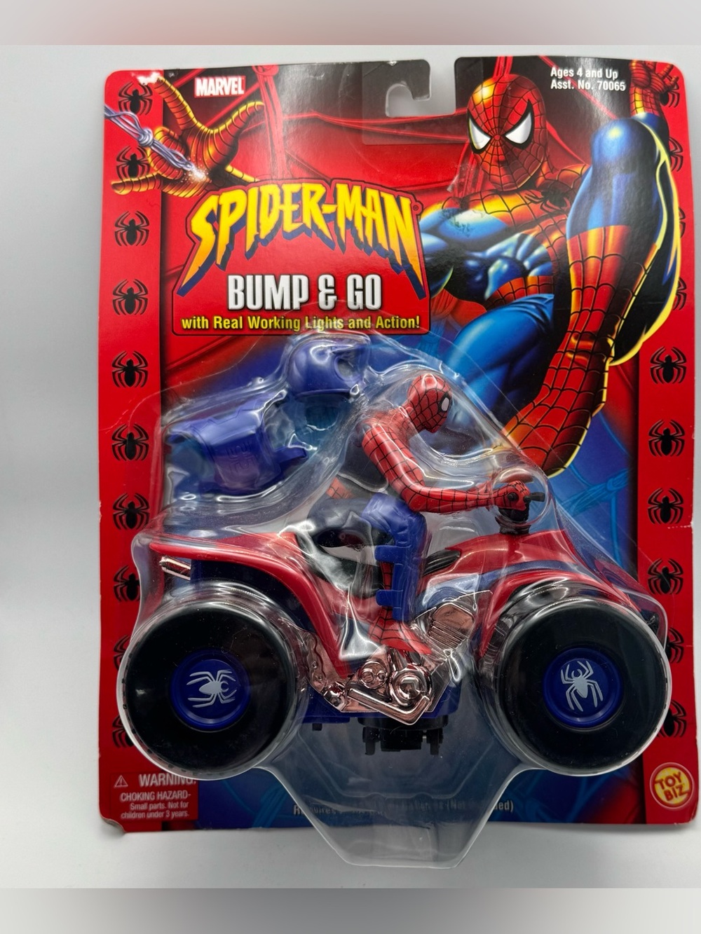 Vintage 2002 Toy Biz Marvel Spider-Man Bump & Go ATV Light-Up Vehicle Sealed